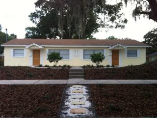 604 Harwood St, Orlando, FL 32803-5336
