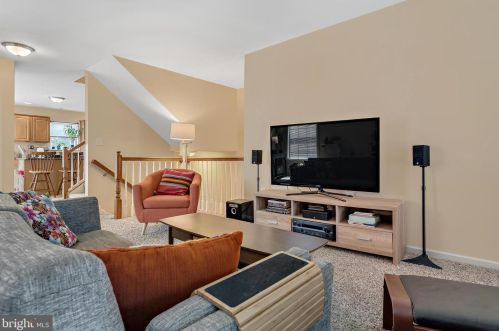 440 Waterleaf Ct, Navy Sup Dpt PA  17050-2489 exterior