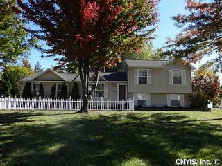 8786 Sienna Dr, Cicero, NY 13039-7898