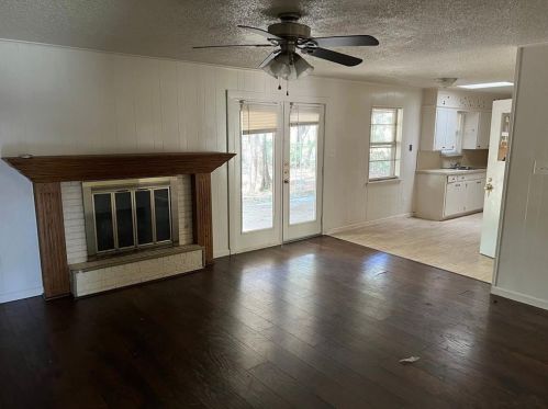 1917 Fordham Ln, Denton TX  76201-1730 exterior