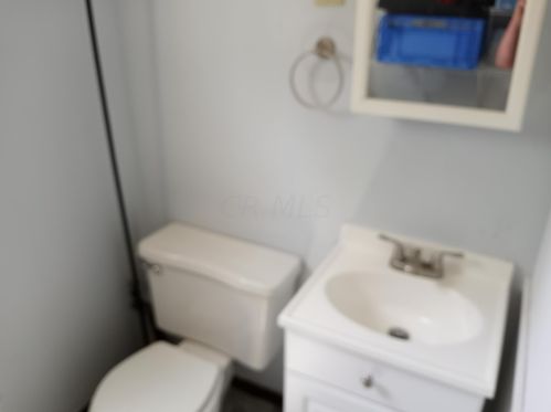 88 Richardson Ave, London OH  43140-1330 exterior