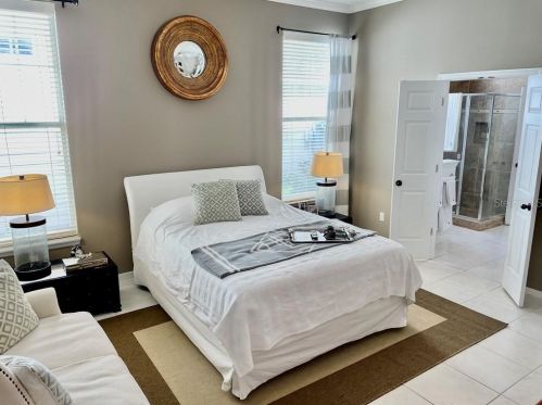 807 Lake Evalyn Dr, Kissimmee FL 34747-4804 exterior