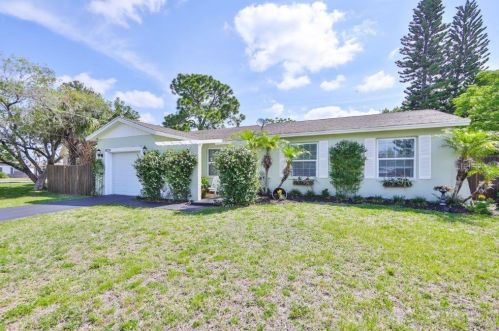 6229 Florida Cir, Ruskin, FL 33572-2523