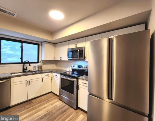 318 Bridge St, Collegeville PA  19426-3502 exterior