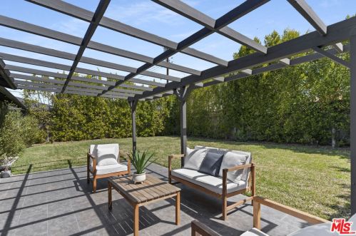 5254 Buffalo Ave, Van Nuys CA  91401-5929 exterior