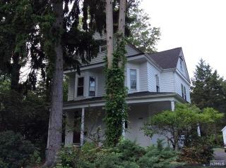 480 Liberty Rd, Englewood, NJ 07631-1546