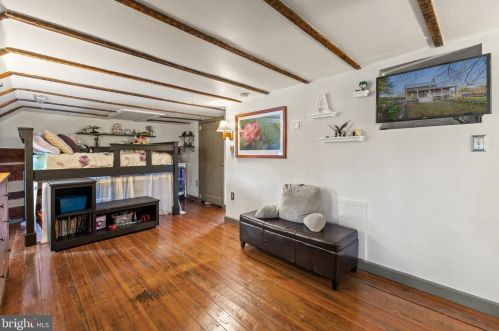 39580 Lovettsville Rd, Lovettsville VA  20180-2008 exterior