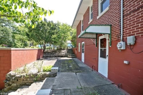 8630 Maple Ave, Gary IN  46403-1423 exterior