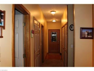8133 Mapleway Dr, Cleveland OH  44138-1650 exterior