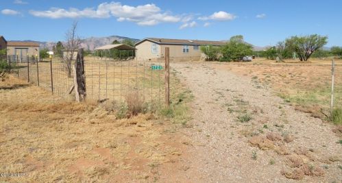 1721 Arabian Ln, Cochise, AZ 85606-8543