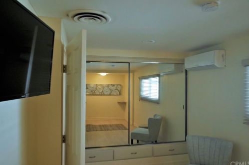 70 Santa Monica St, Palm Springs CA  92264-5257 exterior