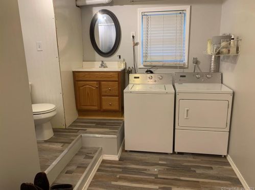 12 Juniper Ln, Norwich CT  06351-9119 exterior