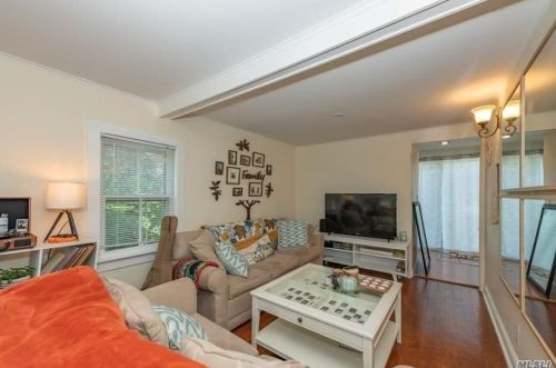 1385 Old Shipyard Ln, Southold NY  11971-1539 exterior