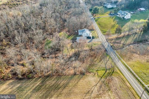 160 Metka Rd, Collegeville PA  19473-1632 exterior