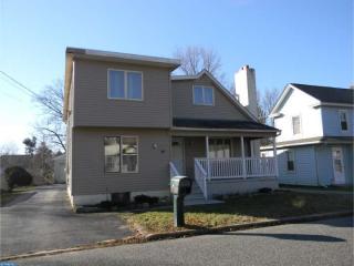 15 Arch Ave, Newfield, NJ 08344-9503
