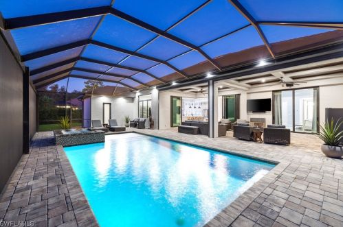 631 25th St, Naples FL  34120-1843 exterior