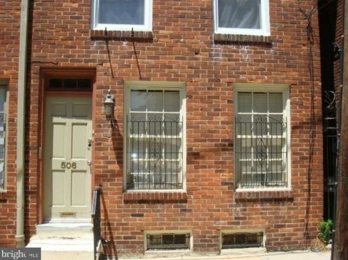 506 3rd St, Philadelphia, PA 19147-2935