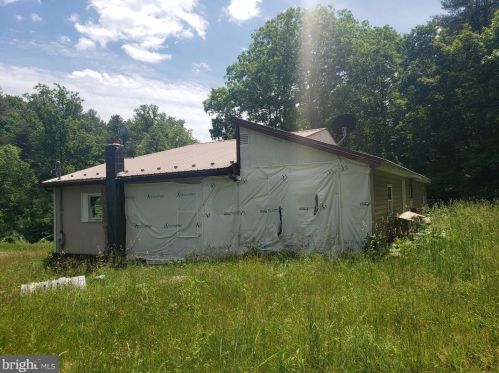 1271 Sheepskin Hollow Rd, Mc Connellsburg, PA 17223-9655