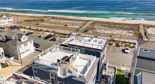 5 Fort Ave, Pelican Island NJ  08751-1512 exterior