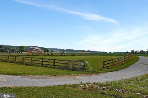 9478 Fort Stouffer Rd, Upton PA  17225-9780 exterior
