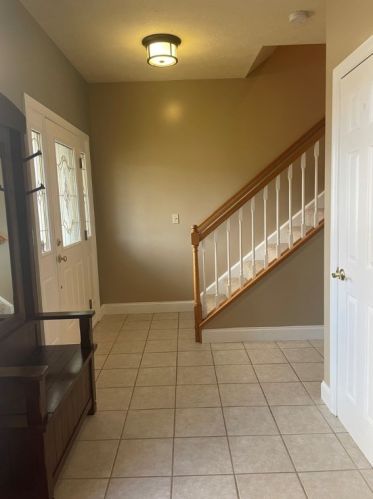 404 Lytham Ct, Moon Twp, PA 15108-9637