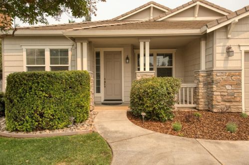 2515 Donner Trl, Riverbank, CA 95367-9555