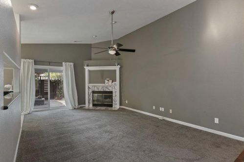 321 La Loma Ave, Modesto CA  95354-1329 exterior