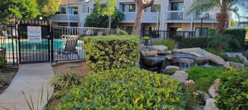 4900 Grand Ave, Covina CA  91724-1086 exterior