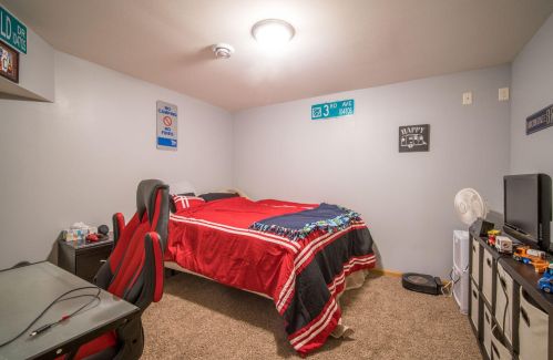 263 Stonefield Dr, Lake Mills WI  53551-1963 exterior