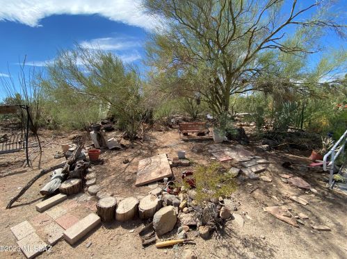 3811 Bilby Rd, Tucson AZ 85706-4506 exterior