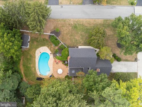 614 Westwind Dr, Berwyn PA  19312-1144 exterior