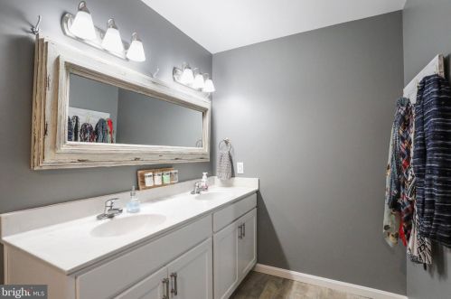 385 Bluebird Trl, Upton PA  17225-1704 exterior