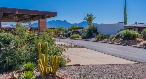 394 Calle De Las Flores, Green Valley, AZ 85614-3219