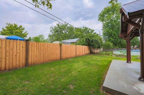 5719 Tall Oaks Dr, Milford OH  45150-2525 exterior