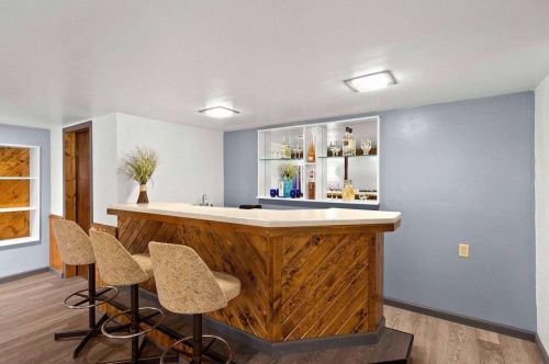 1138 Thrush St, Green Bay WI  54303-4336 exterior