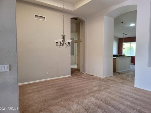 1556 Laredo St, Chandler, AZ 85225-5348