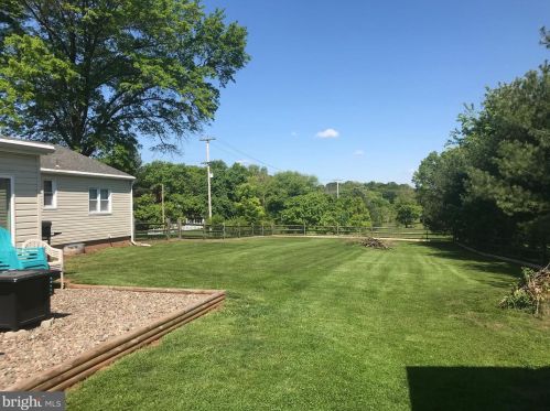 127 Ellis Woods Rd, Pottstown, PA 19465-9332