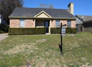 3913 Bigleaf Ln, Fort Worth TX  76137-1335 exterior