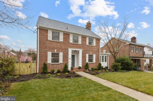 5711 32nd St, Washington, DC 20015-1624