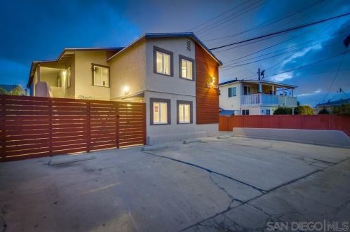 3327 Polk Ave, San Diego, CA 92104-2117