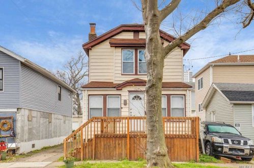 167 Beach 3rd St, Far Rockaway, NY 11691-5603
