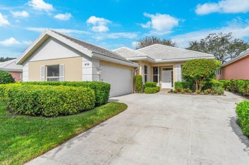 8719 Wakefield Dr, West Palm Beach, FL 33410-6365
