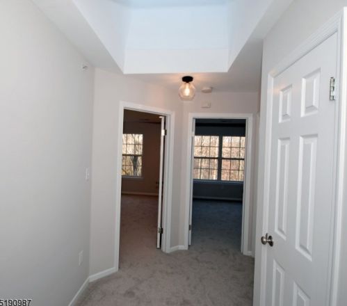 16 Springholm Dr, Berkeley Heights NJ  07922-2700 exterior