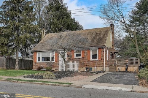 263 Mervine St, Pottstown, PA 19464-1921
