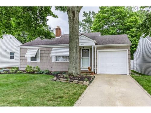 1659 Overbrook Rd, Cleveland, OH 44124-2755
