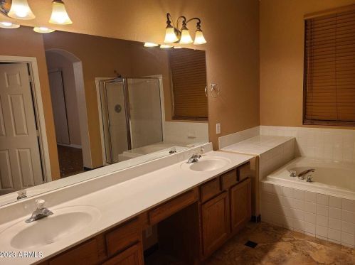 18020 15th St, Phoenix AZ  85022-1266 exterior