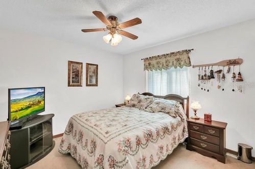 1750 Singing Palm Dr, Apopka FL  32712-2465 exterior