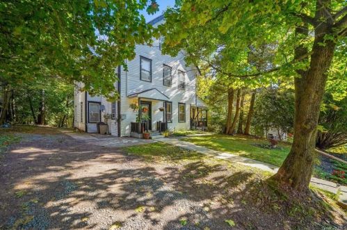 15 Academy St, Liberty, NY 12754-1779