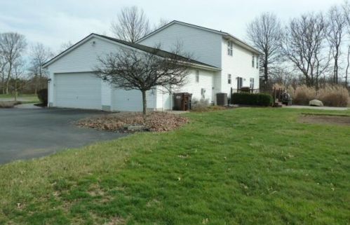 1216 Winding Creek Ln, Delaware, OH 43015-7007
