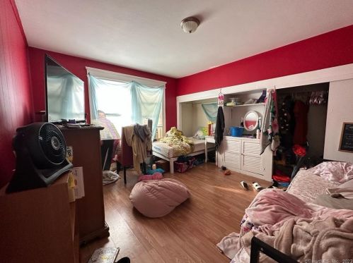 515 Stanley St, New Britain CT  06051-2733 exterior